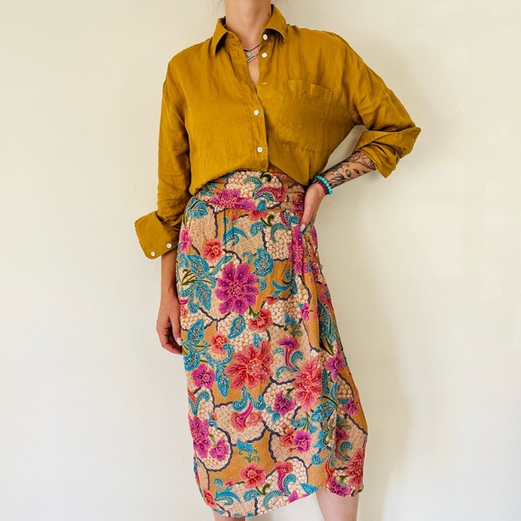 Vintage Dresses & Skirts - Vintage SK&company wrap midi floral skirt